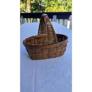 Small Brown Wicker Basket With Handle Oval Weave Country Farmhouse Decor Rustic